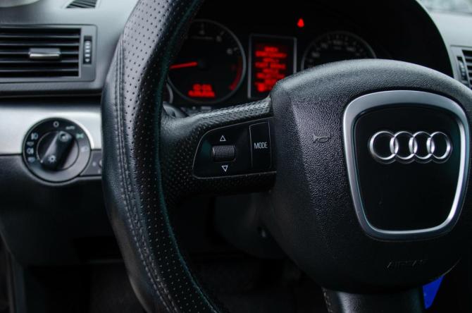 Audi A4 III (B7) с пробегом 2005 года, цена 499 000 рублей, 250000 км, седан, Автокод Объявления