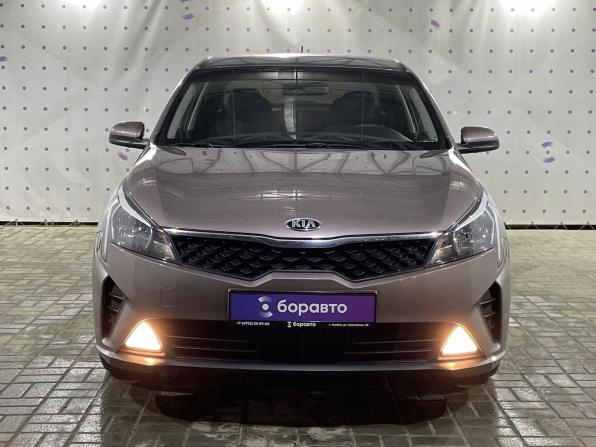 Kia Rio IV Рестайлинг с пробегом 2021 года, цена 1 675 000 рублей, 48106 км, седан, Автокод Объявления