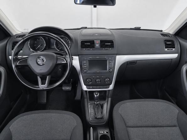 Skoda Yeti I Рестайлинг с пробегом 2015 года, цена 1 149 000 рублей, 226664 км, внедорожник, Автокод Объявления