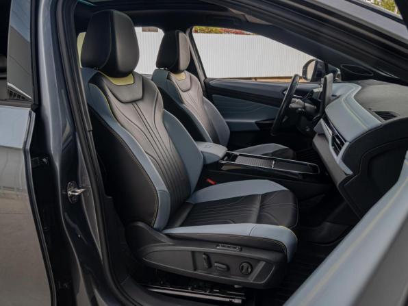 Volkswagen ID.4 с пробегом 2023 года, цена 4 525 000 рублей, 53848 км, внедорожник, Автокод Объявления