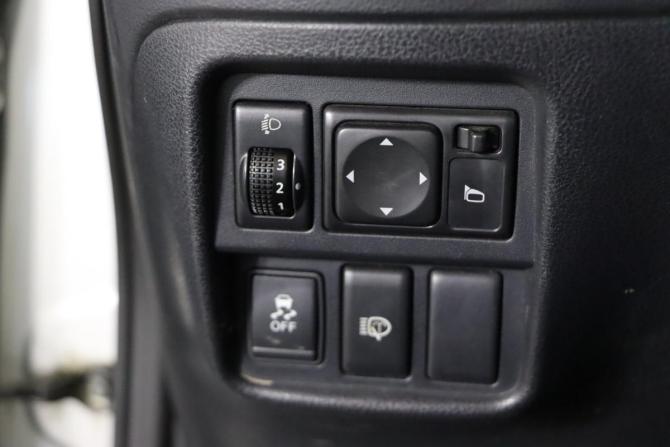 Nissan Juke I с пробегом 2012 года, цена 1 029 990 рублей, 142728 км, внедорожник, Автокод Объявления