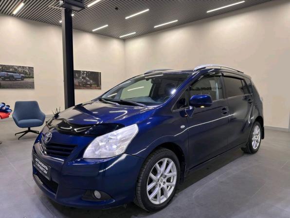 Toyota Verso I с пробегом 2009 года, цена 999 000 рублей, 246896 км, компактвэн, Автокод Объявления