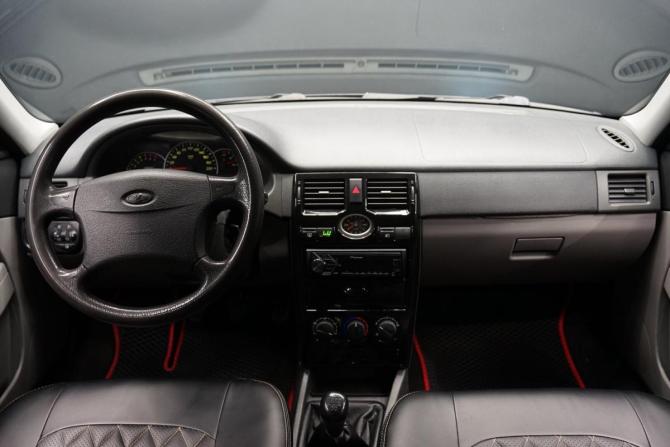 Lada (ВАЗ) Priora I с пробегом 2010 года, цена 380 000 рублей, 260870 км, хэтчбек, Автокод Объявления