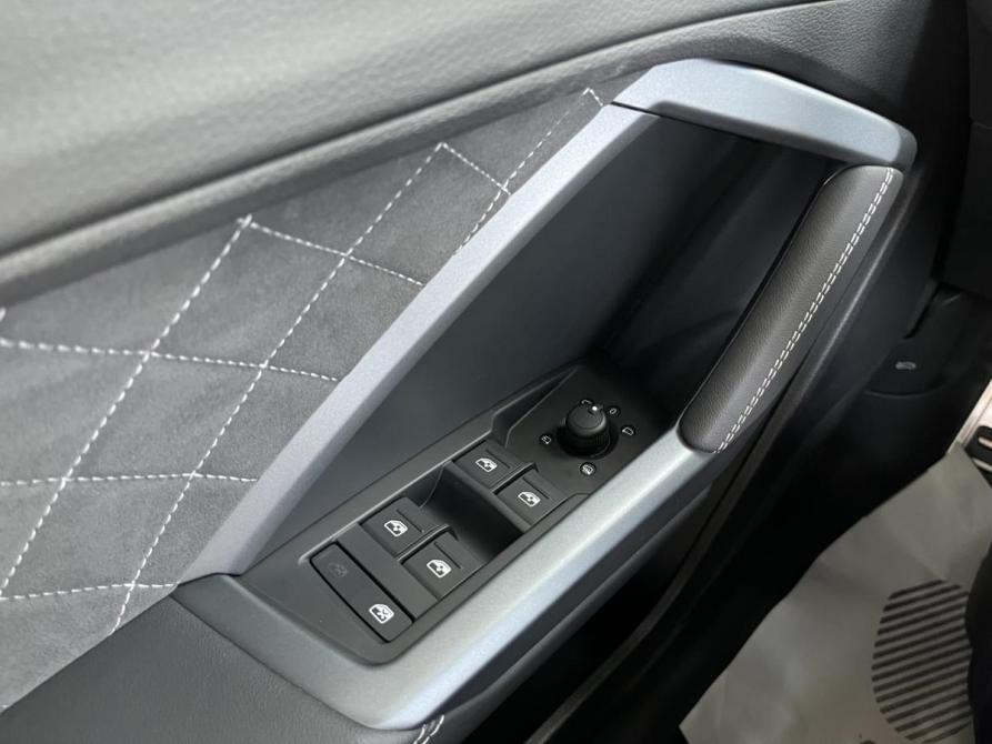 Audi Q3 II (F3) Санкт-Петербург  - изображение 18