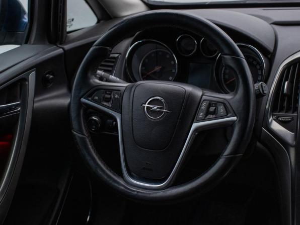 Opel Astra J с пробегом 2011 года, цена 730 000 рублей, 149647 км, хэтчбек, Автокод Объявления