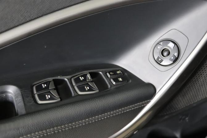 Hyundai Santa Fe III Рестайлинг с пробегом 2015 года, цена 2 079 990 рублей, 117239 км, внедорожник, Автокод Объявления