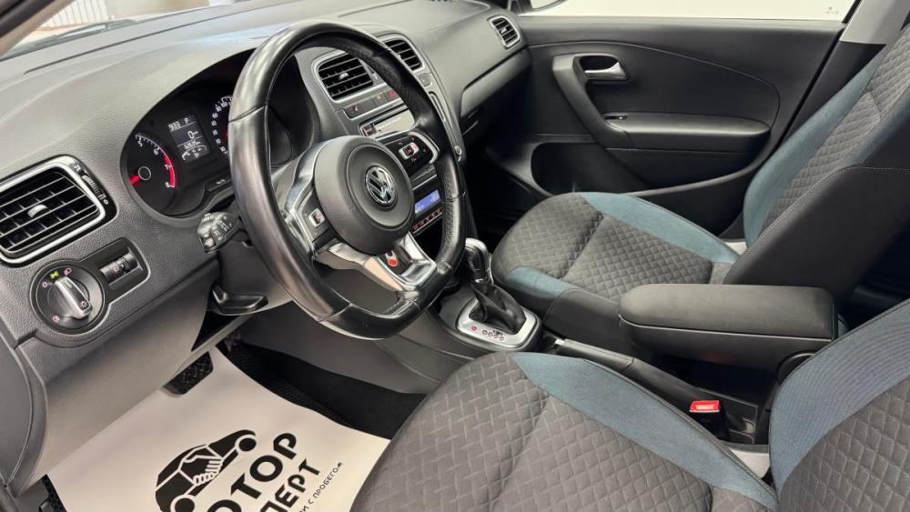 Volkswagen Polo V Рестайлинг Киров  - изображение 8