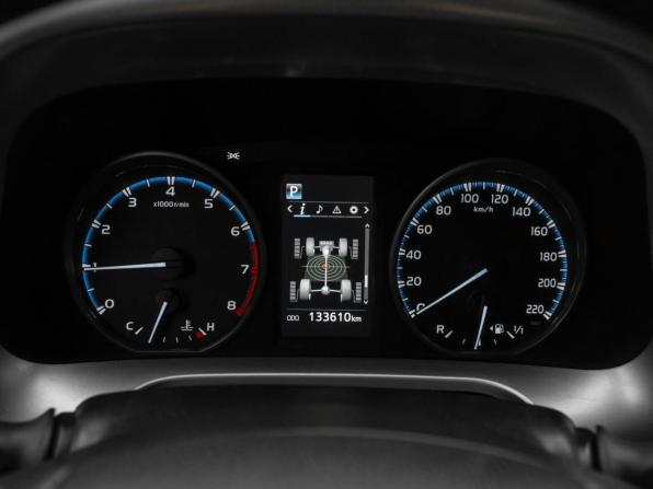 Toyota RAV4 IV (XA40) Рестайлинг с пробегом 2017 года, цена 2 280 000 рублей, 133573 км, внедорожник, Автокод Объявления