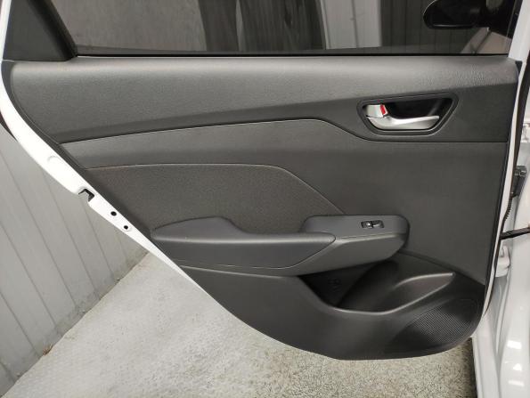 Hyundai Solaris II Рестайлинг с пробегом 2022 года, цена 1 640 000 рублей, 63076 км, седан, Автокод Объявления