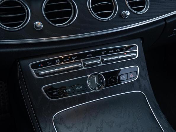 Mercedes-Benz E-Класс V (W213 S213 C238) с пробегом 2017 года, цена 3 300 000 рублей, 112920 км, седан, Автокод Объявления