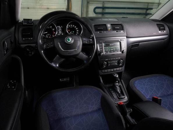 Skoda Yeti I Рестайлинг с пробегом 2013 года, цена 999 000 рублей, 227523 км, внедорожник, Автокод Объявления