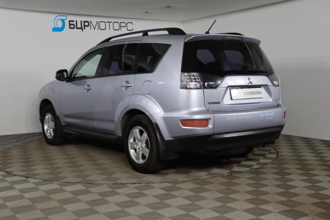 Mitsubishi Outlander II Рестайлинг с пробегом 2012 года, цена 979 990 рублей, 171950 км, внедорожник, Автокод Объявления