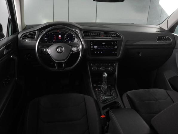 Volkswagen Tiguan II с пробегом 2018 года, цена 2 849 000 рублей, 125359 км, внедорожник, Автокод Объявления