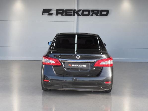 Nissan Sentra VII (B17) с пробегом 2016 года, цена 1 099 000 рублей, 170211 км, седан, Автокод Объявления