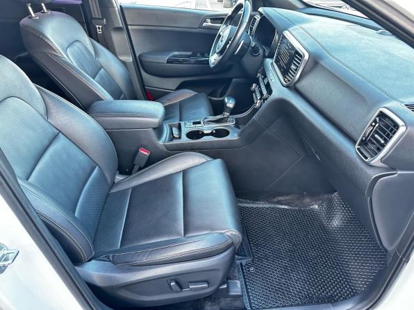 Kia Sportage IV Рестайлинг с пробегом 2020 года, цена 2 590 000 рублей, 117500 км, внедорожник, Автокод Объявления