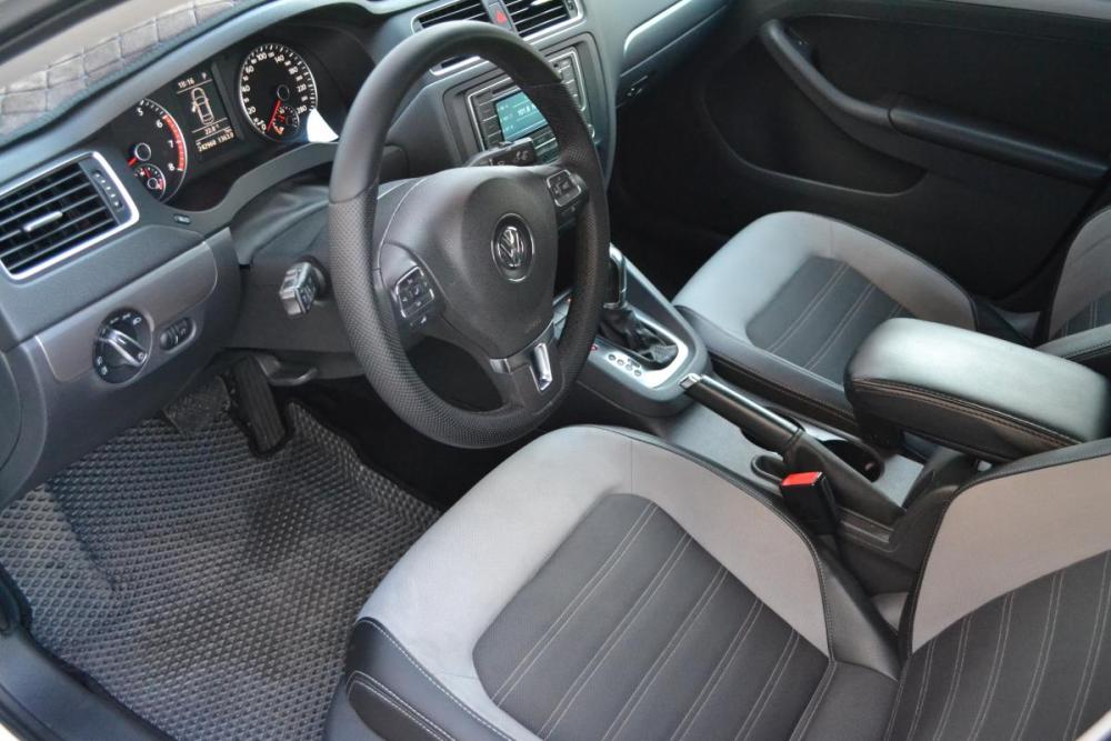Volkswagen Jetta VI Старый Оскол  - изображение 13