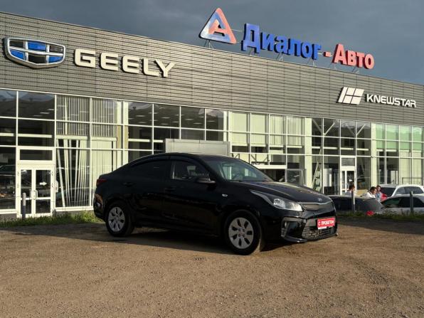 Kia Rio IV с пробегом 2018 года, цена 1 095 000 рублей, 200171 км, седан, Автокод Объявления
