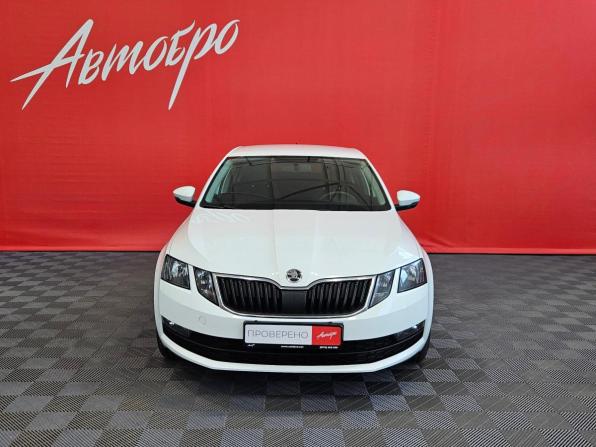 Skoda Octavia III (A7) Рестайлинг с пробегом 2017 года, цена 1 339 000 рублей, 189405 км, лифтбек, Автокод Объявления