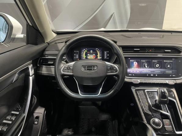 Geely Atlas Pro с пробегом 2023 года, цена 1 865 000 рублей, 80930 км, внедорожник, Автокод Объявления