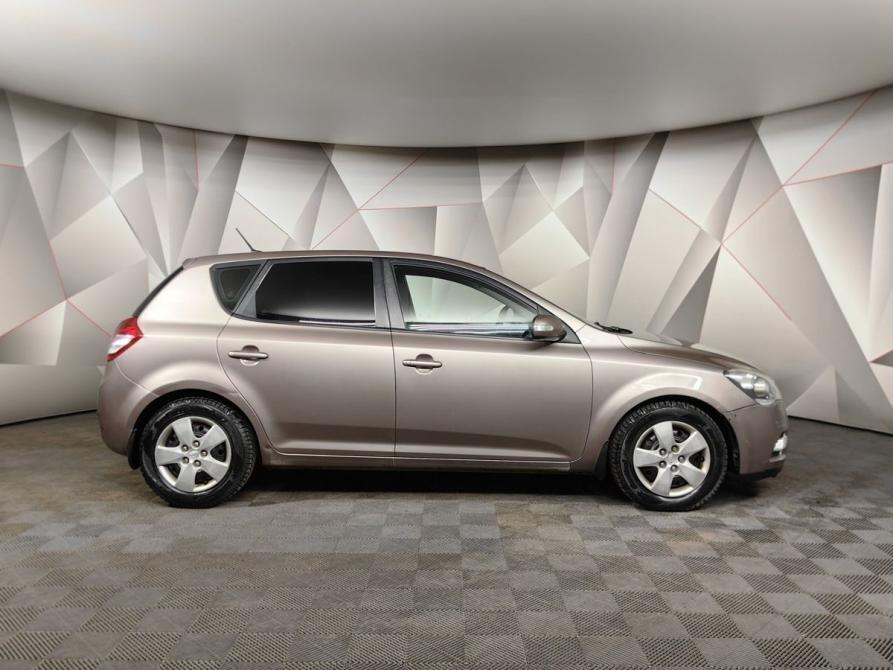 Kia Ceed I Рестайлинг Москва  - изображение 6