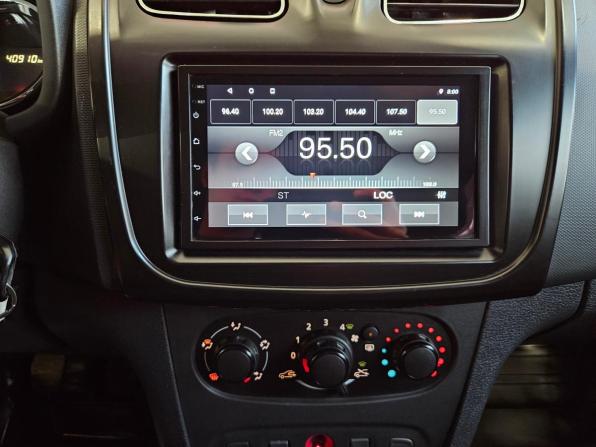 Renault Logan II Рестайлинг с пробегом 2019 года, цена 1 029 000 рублей, 40000 км, седан, Автокод Объявления