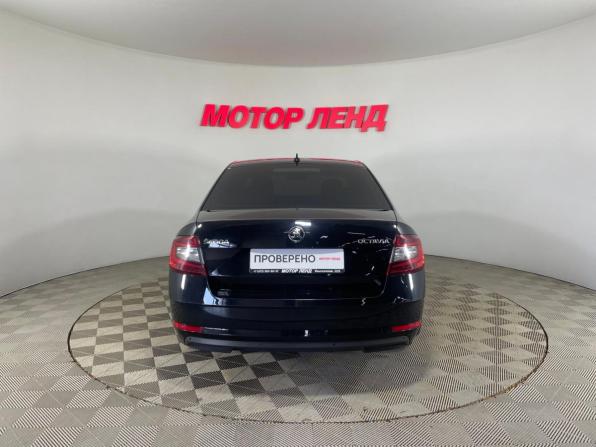 Skoda Octavia III (A7) Рестайлинг с пробегом 2017 года, цена 1 580 000 рублей, 186524 км, лифтбек, Автокод Объявления
