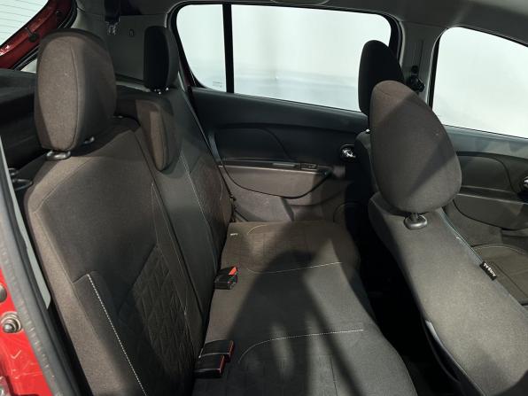 Renault Sandero II с пробегом 2017 года, цена 660 000 рублей, 148023 км, хэтчбек, Автокод Объявления