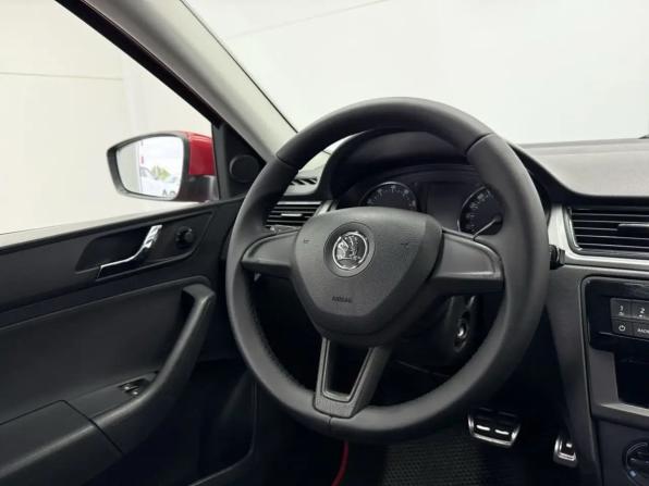 Skoda Rapid I с пробегом 2017 года, цена 1 230 000 рублей, 113500 км, лифтбек, Автокод Объявления
