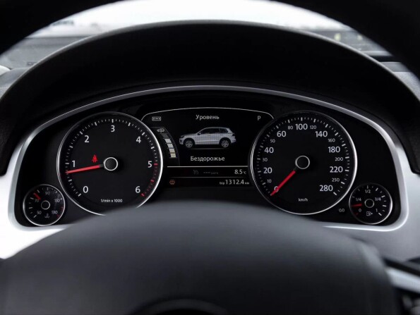 Volkswagen Touareg II с пробегом 2014 года, цена 2 515 000 рублей, 174000 км, внедорожник, Автокод Объявления