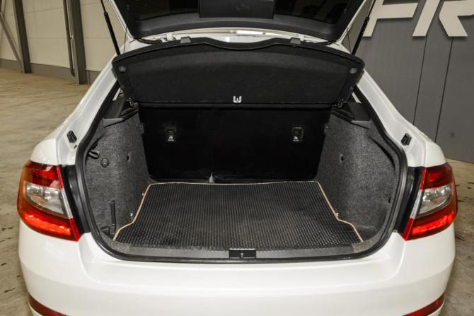 Skoda Octavia III (A7) с пробегом 2014 года, цена 1 365 000 рублей, 220837 км, лифтбек, Автокод Объявления