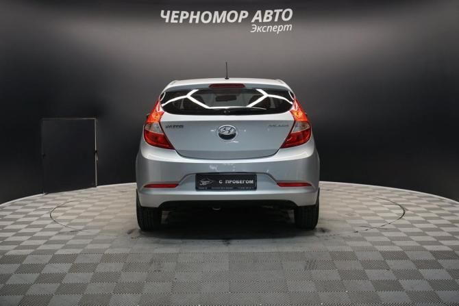 Hyundai Solaris I Рестайлинг с пробегом 2015 года, цена 1 080 000 рублей, 204000 км, хэтчбек, Автокод Объявления