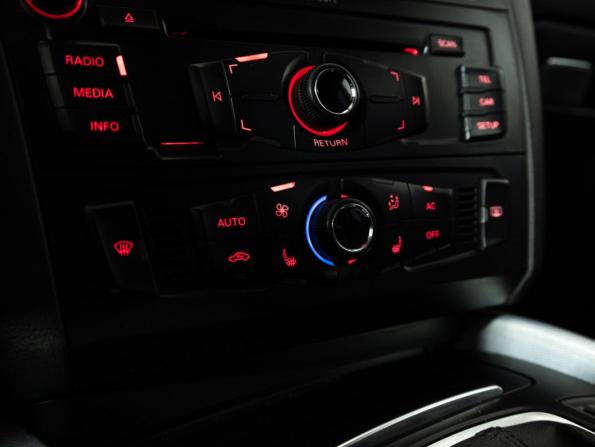 Audi Q5 I (8R) с пробегом 2011 года, цена 1 169 585 рублей, 217877 км, внедорожник, Автокод Объявления
