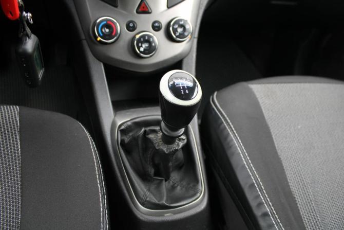Chevrolet Aveo II с пробегом 2013 года, цена 520 000 рублей, 298000 км, седан, Автокод Объявления