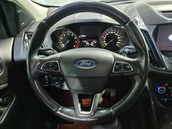 Ford Kuga II Рестайлинг с пробегом 2017 года, цена 1 270 000 рублей, 148450 км, внедорожник, Автокод Объявления
