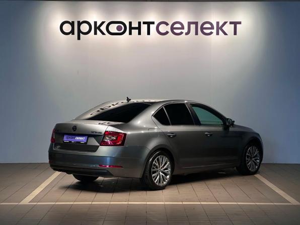 Skoda Octavia III (A7) Рестайлинг с пробегом 2018 года, цена 1 890 000 рублей, 122628 км, лифтбек, Автокод Объявления