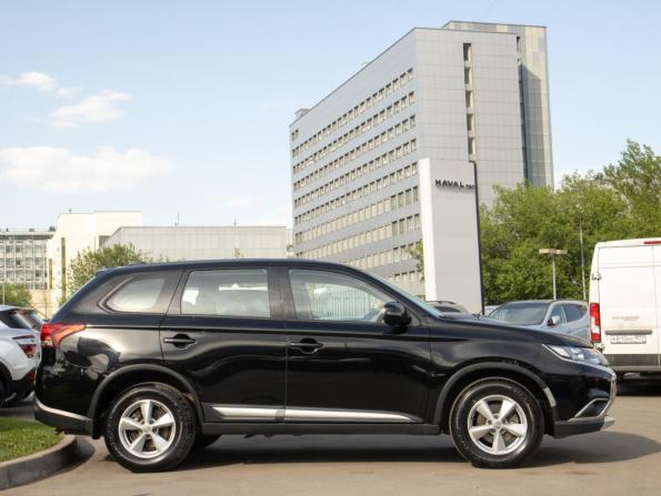Mitsubishi Outlander III Рестайлинг 2 с пробегом 2018 года, цена 1 998 000 рублей, 41584 км, внедорожник, Автокод Объявления