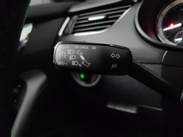 Skoda Octavia III (A7) Рестайлинг с пробегом 2019 года, цена 2 119 000 рублей, 52473 км, лифтбек, Автокод Объявления