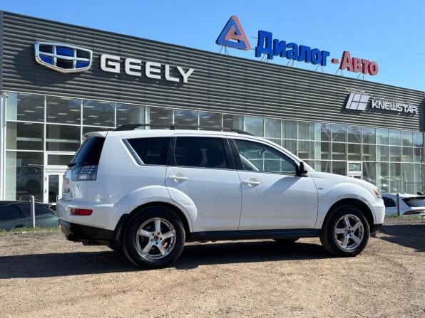 Mitsubishi Outlander II Рестайлинг с пробегом 2011 года, цена 1 640 000 рублей, 197181 км, внедорожник, Автокод Объявления