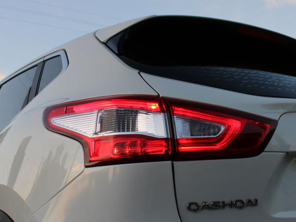 Nissan Qashqai II с пробегом 2017 года, цена 1 329 000 рублей, 93534 км, внедорожник, Автокод Объявления