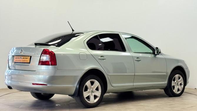 Skoda Octavia II (A5) Рестайлинг с пробегом 2012 года, цена 850 000 рублей, 189200 км, лифтбек, Автокод Объявления