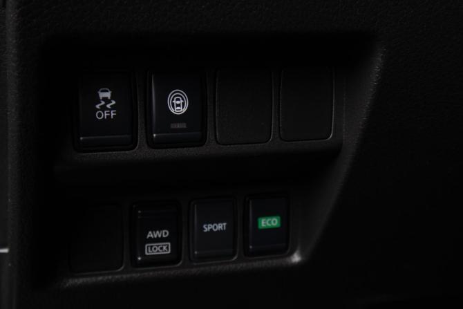 Nissan Rogue Sport I Рестайлинг с пробегом 2021 года, цена 2 209 000 рублей, 52214 км, внедорожник, Автокод Объявления