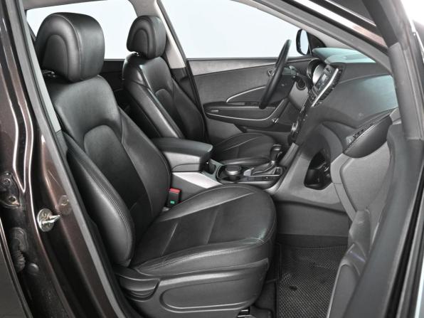 Hyundai Santa Fe III Рестайлинг с пробегом 2017 года, цена 1 939 000 рублей, 209970 км, внедорожник, Автокод Объявления