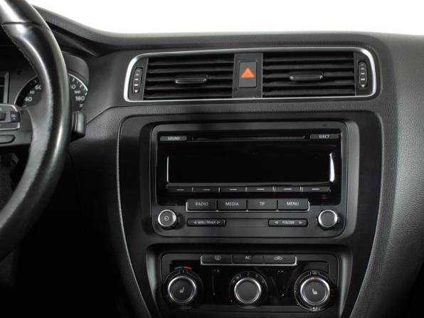 Volkswagen Jetta VI с пробегом 2011 года, цена 995 000 рублей, 200082 км, седан, Автокод Объявления