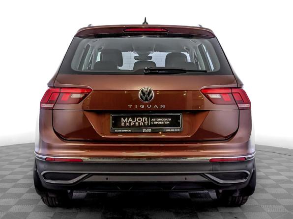 Volkswagen Tiguan II Рестайлинг с пробегом 2021 года, цена 2 490 000 рублей, 77757 км, внедорожник, Автокод Объявления