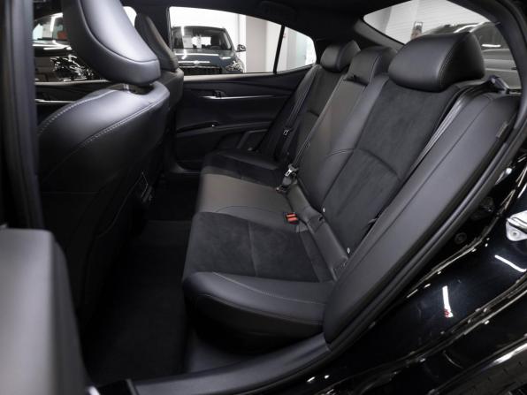 Toyota Camry IX (XV80) China Market с пробегом 2026 года, цена 4 400 000 рублей, 19 км, седан, Автокод Объявления