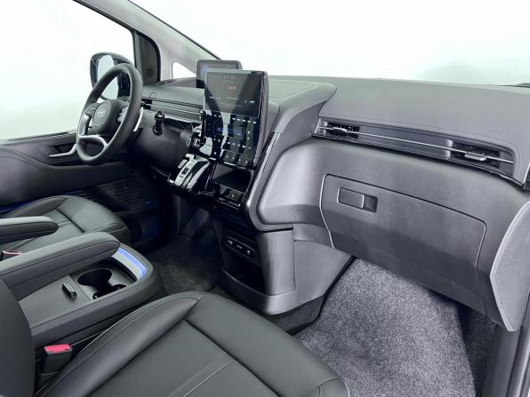 Hyundai Staria I с пробегом 2025 года, цена 8 999 900 рублей, 50 км, минивэн, Автокод Объявления