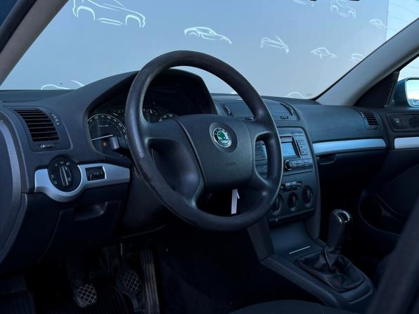 Skoda Octavia II (A5) с пробегом 2008 года, цена 359 400 рублей, 335047 км, лифтбек, Автокод Объявления
