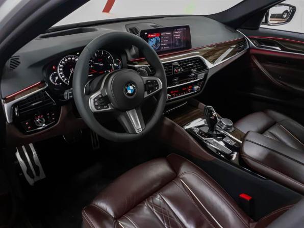 BMW 5 серии VII (G30/G31/G38) с пробегом 2018 года, цена 3 589 000 рублей, 126210 км, седан, Автокод Объявления