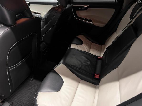 Volvo XC60 I Рестайлинг с пробегом 2014 года, цена 1 625 000 рублей, 261079 км, внедорожник, Автокод Объявления