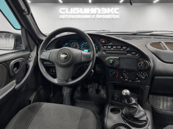 Chevrolet Niva I Рестайлинг с пробегом 2017 года, цена 689 500 рублей, 177500 км, внедорожник, Автокод Объявления